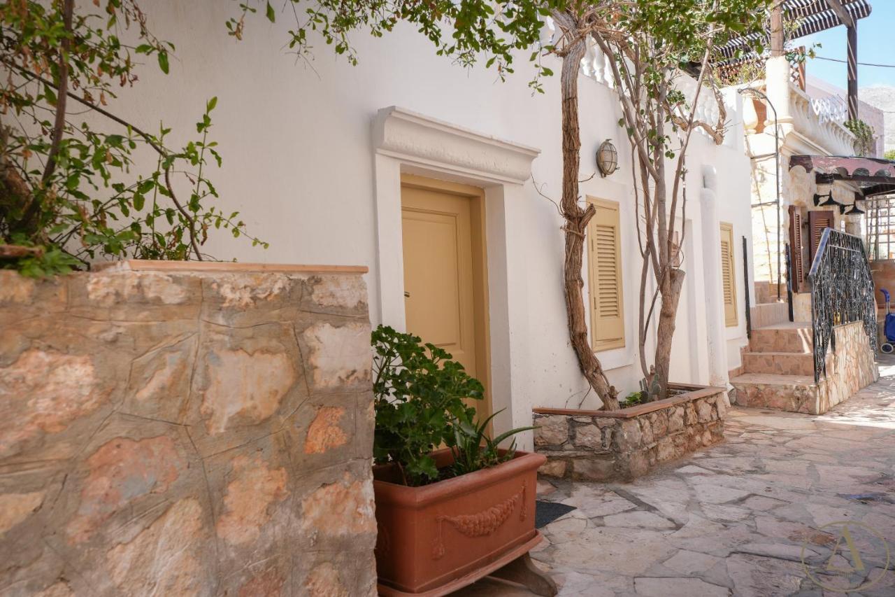 Mansion House Villa Chalki Town Eksteriør billede